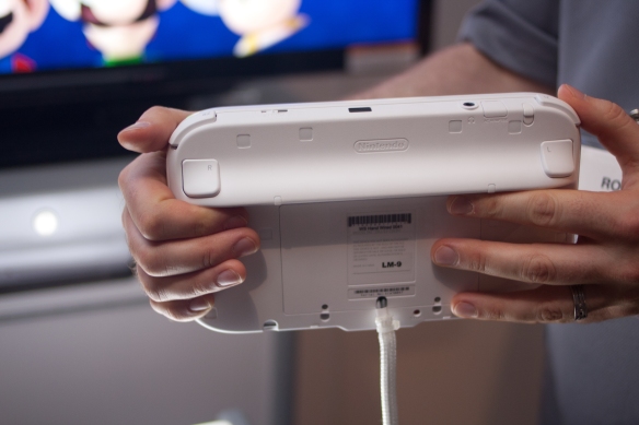 [RUMOR] Wii U com novos rumores quentíssimos!! Wii_u_back1